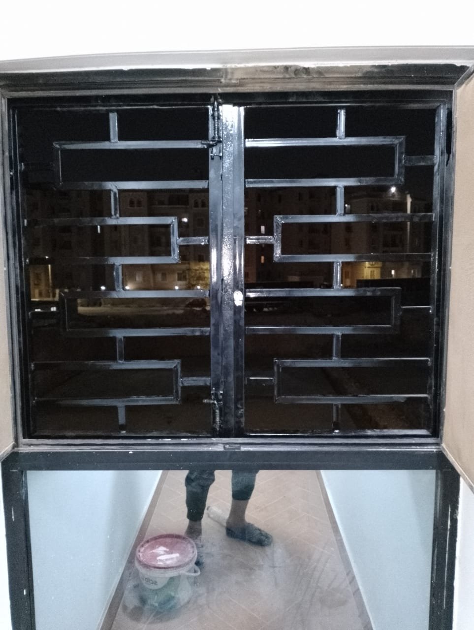 تركيب شبابيك حديد للمنازل والفلل